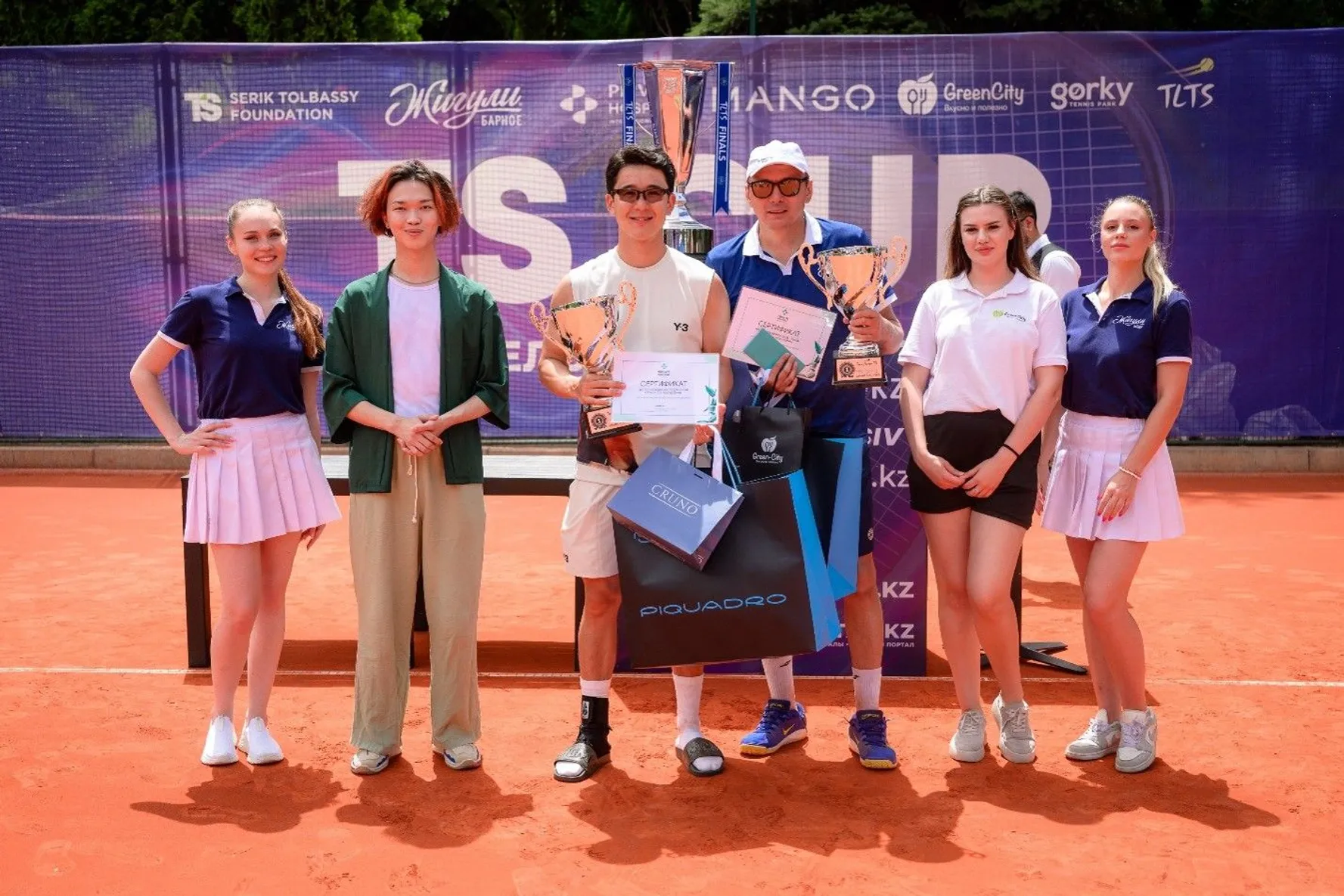 Победители в категории Grand Masters: 1 место - Даниар Абенов и Кайрат Урдашев. Фото Влада Семенова