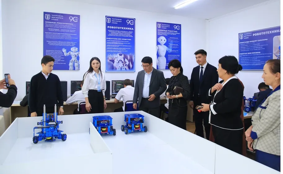 Facebook / Жоғары политехникалық колледжі