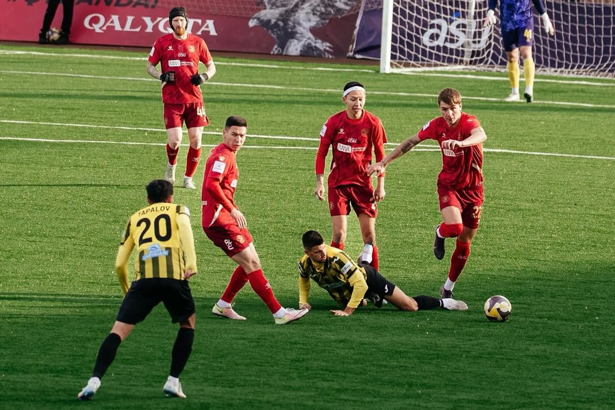 Instagram / fcqyzyljar/Елена Полярная