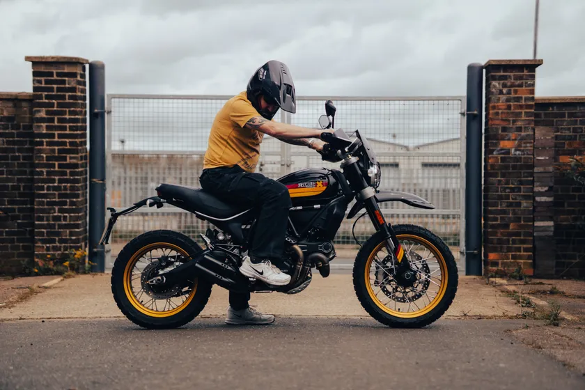 Qazaqstan Monitor: Model from Almaty Starred in the Photoshoot with Cardi B