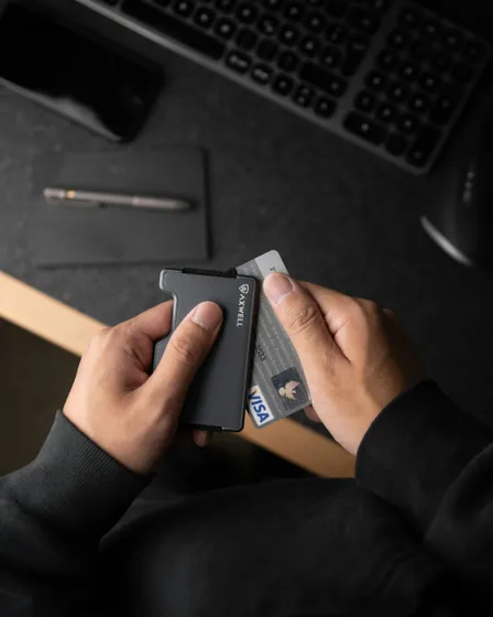 Pexels / Axwell Wallets 