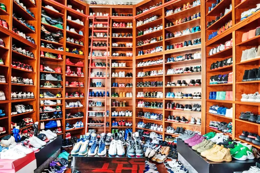 Qazaqstan Monitor: 'Everyone wants to be a sneakerhead': Kazakh Bloggers Thrilled With These 5 New Models