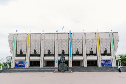 М.Әуезов атындағы театр